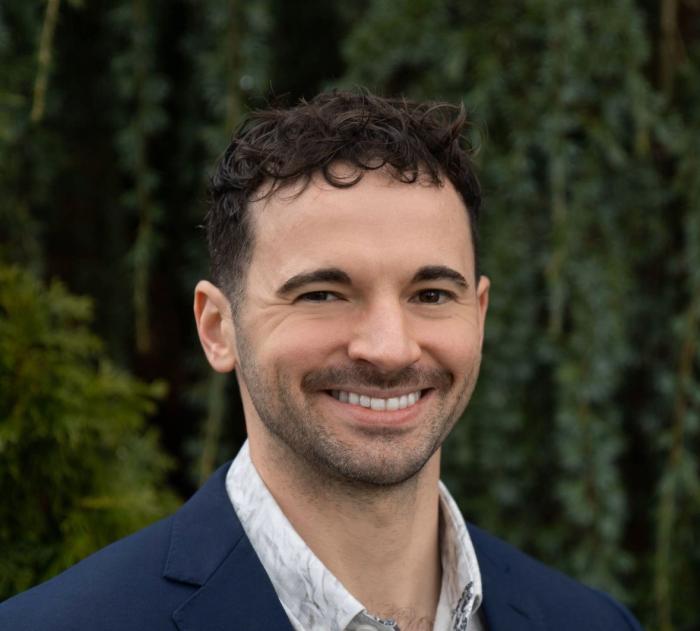 Dr. Barret Schlegelmilch